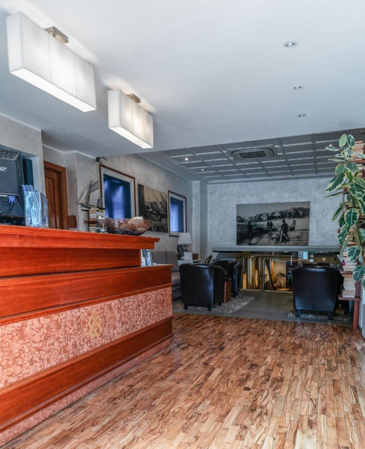 Albergo Celeste Сестри-Леванте Экстерьер фото